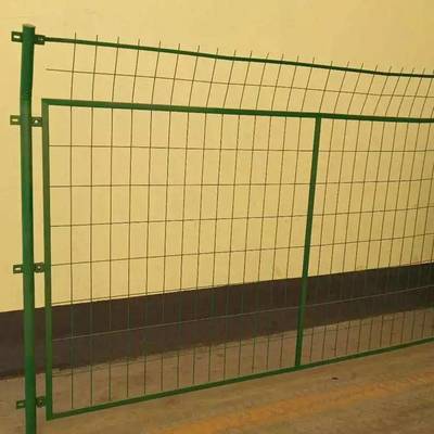 沈陽試驗田棚外鐵絲防護欄防撞設施 守護農田安全，構筑堅實防線